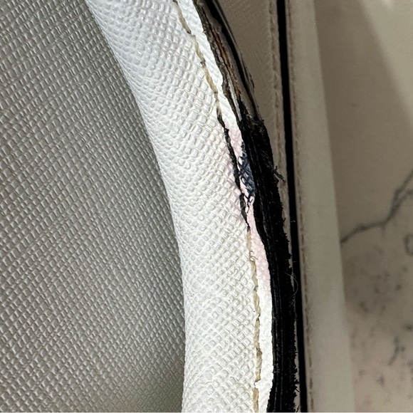 Michael Kors  Prism Bag - Picture 4 of 12